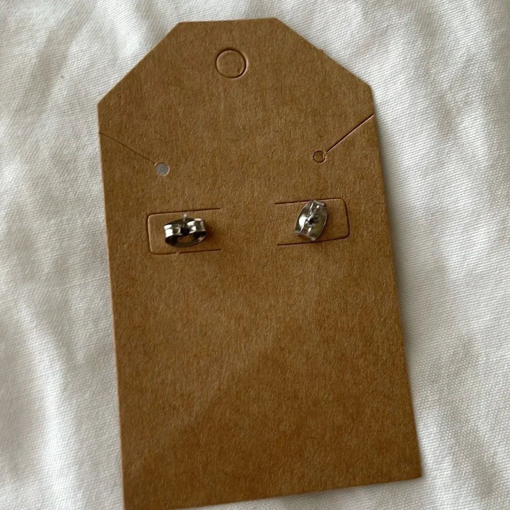 Smiley Flower Stud Earrings‎ - Picture 4 of 5
